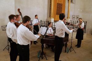Koncert cimbálové muziky Capella 