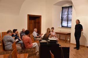 Projekce dokumentu Šlechta v době ohrožení Československého státu